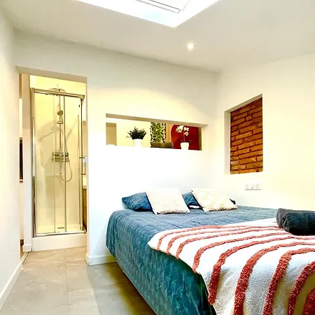 Baby Loft Sous Les Toits 아파트